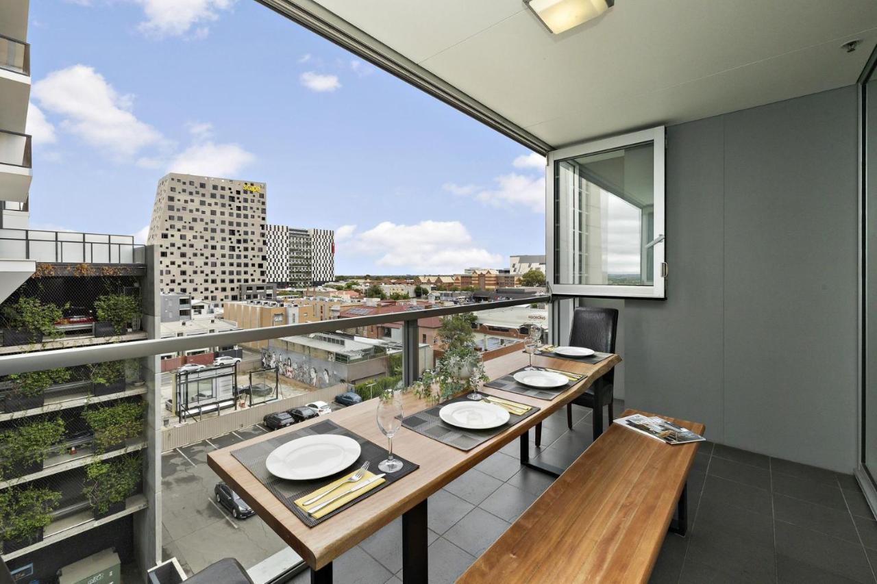 Aster - The Metropolitan Hideaway Apartment Adelaide Bagian luar foto